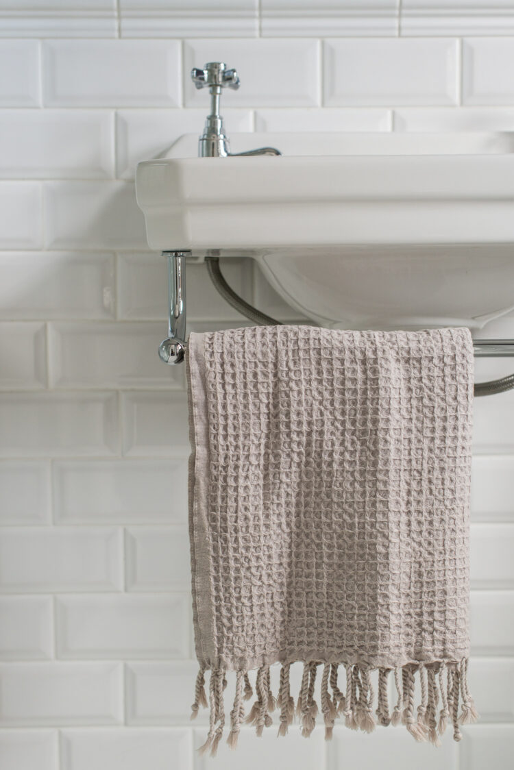 Rulo Cotton Hand Towel